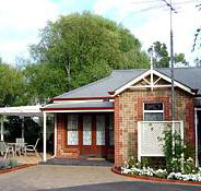 Amble In Self Contained Accommodation - Garden Retreat B  B - Taree Accommodation