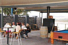 Lake Jindabyne Hotel Motel - Taree Accommodation 1