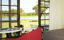 Best Western Lakeside Lodge Motel - Taree Accommodation 1