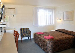 A & A Lodge Motel - Taree Accommodation 1