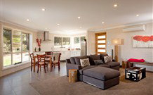 Amazing Country Escapes - Lakeview Luxury Cabins - Taree Accommodation 1