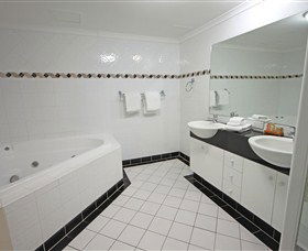 Xanadu Resort - Taree Accommodation 1