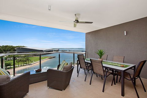 Akuna Waterfront - Taree Accommodation 6