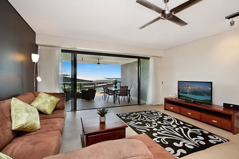 Akuna Waterfront - Taree Accommodation 7