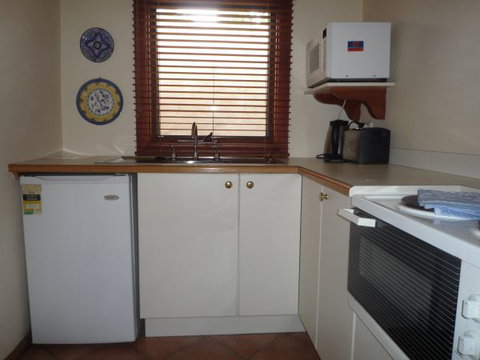 Apartments On-The-Park: The Studio - Taree Accommodation 10