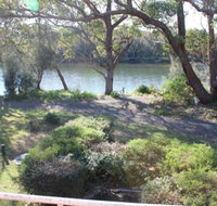 Castaway Holiday Units - Taree Accommodation