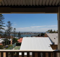 Newcastle Terraces and Apartments - Harbourside Apartment - Taree Accommodation