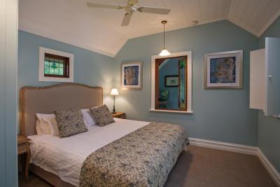 Oak Tree Lodge - Taree Accommodation 10