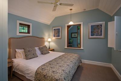 Oak Tree Lodge - Taree Accommodation 11