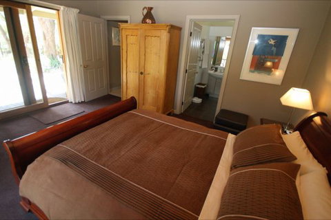 Mirkwood Forest Self-Contained Spa Cottages - Taree Accommodation 3