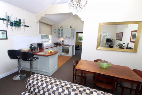 Mirkwood Forest Self-Contained Spa Cottages - Taree Accommodation 7