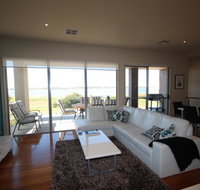 LJ Hooker Goolwa Holiday Rentals - 42 Underwood Avenue Goolwa Beach - Taree Accommodation