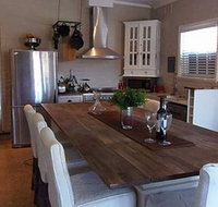 The Edward Townhouses - Taree Accommodation