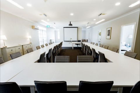 Bundanoon Country Inn Motel - Taree Accommodation 1