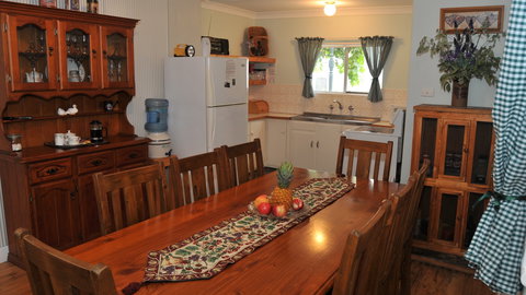 Ellenor Ivy Cottage - Taree Accommodation 0