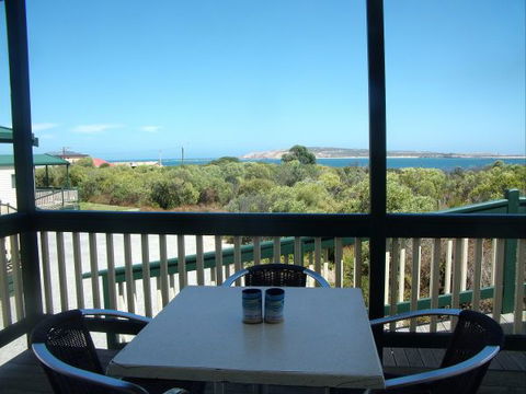 Elliston Waterloo Bay Tourist Park - Taree Accommodation 0