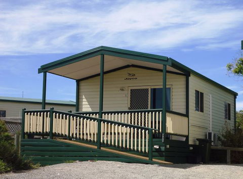 Elliston Waterloo Bay Tourist Park - Taree Accommodation 1