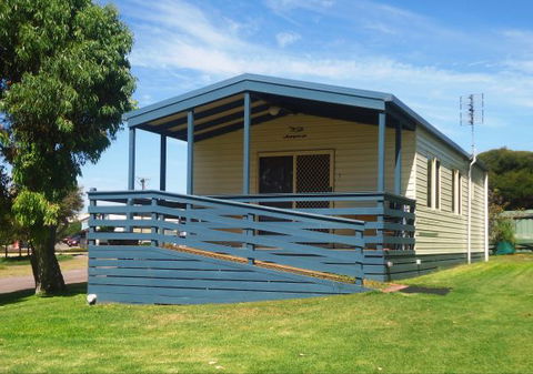 Elliston Waterloo Bay Tourist Park - Taree Accommodation 3