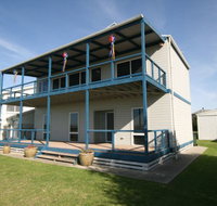 LJ Hooker Goolwa Holiday Rentals - 25 Barrage Road Goolwa South - Taree Accommodation