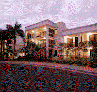 Elysium Apartments Palm Cove - Taree Accommodation