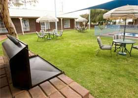 Carn Court Holiday Apartments - Taree Accommodation 3