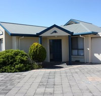 Robe Dolphin Court Apartments - Taree Accommodation