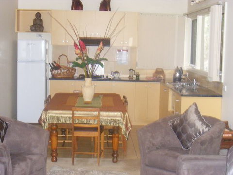 Weeroona Retreat B&B - Taree Accommodation 5