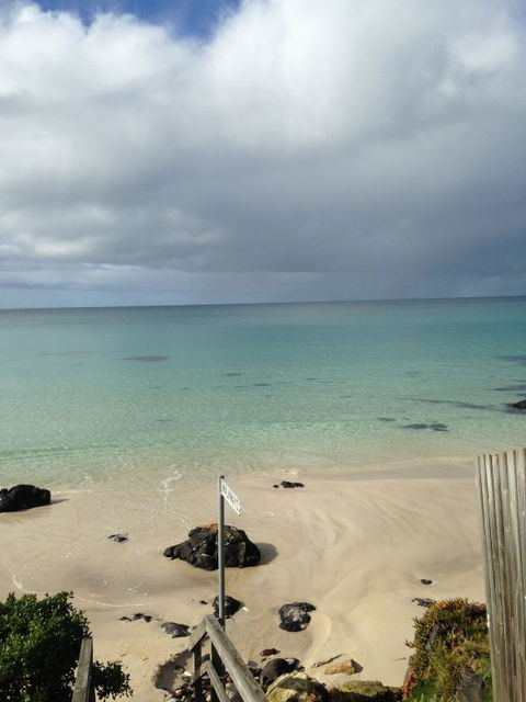 Azzure Beach Houses - Taree Accommodation 1