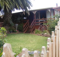 Ironstone Cottage - Taree Accommodation