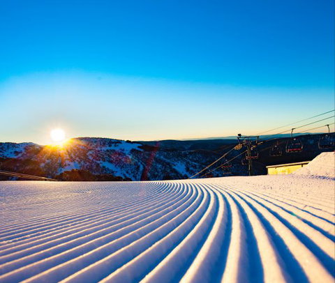 Arrabri Ski Club Hotham - Taree Accommodation 3