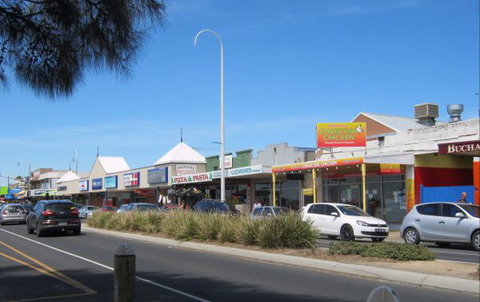 Barefoot Beach Stays - Taree Accommodation 6