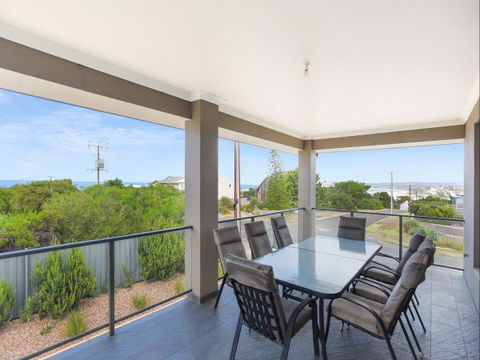 BEAUMONT HOUSE - Taree Accommodation 2