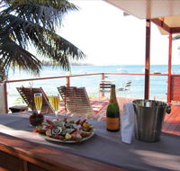 Bundeena Beach Hut - Taree Accommodation