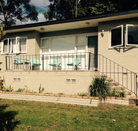 Cosy Seaside Cottage - Taree Accommodation