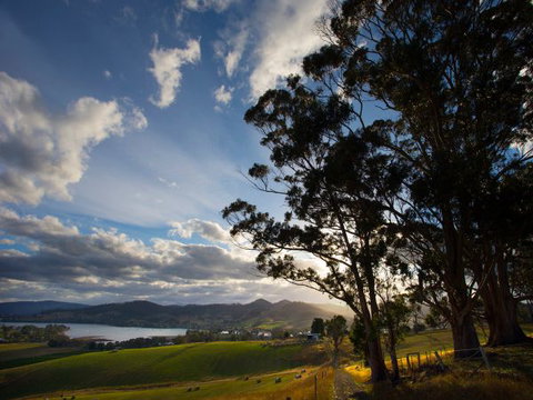 Frenchman's River - The Helmsman's House - Taree Accommodation 9