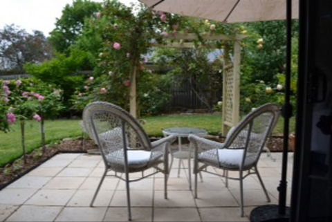 Garden Cottage B And B - Taree Accommodation 1