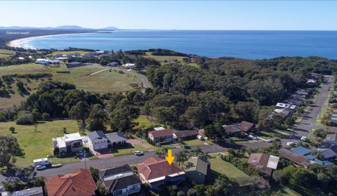 Sea And Tee - Seaside Hideaway - Taree Accommodation 0