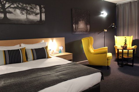 The Oriana, Orange - Taree Accommodation 0