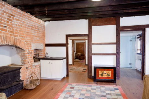 Vine Lodge Heritage Getaway - Taree Accommodation 7