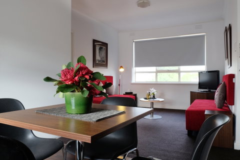 Apartments Of South Yarra - Taree Accommodation 5