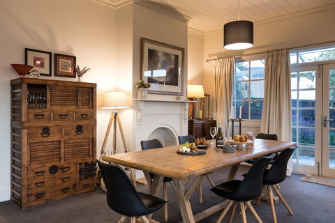 Frenchman's River - The Helmsman's House - Taree Accommodation 3