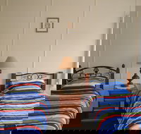 Walsh Cottage - Taree Accommodation