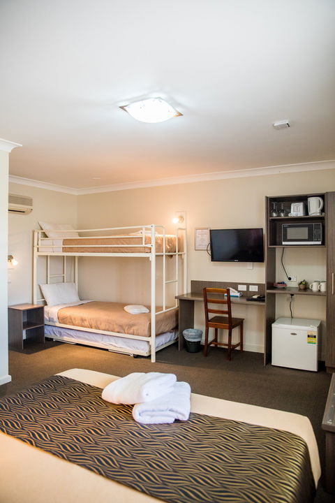 Lilac City Motor Inn And Steakhouse - Taree Accommodation 1