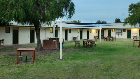 Anglers Inn - Taree Accommodation 0