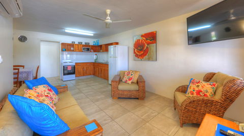 Sky View Units - Taree Accommodation 2