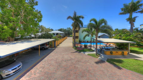 Sky View Units - Taree Accommodation 4