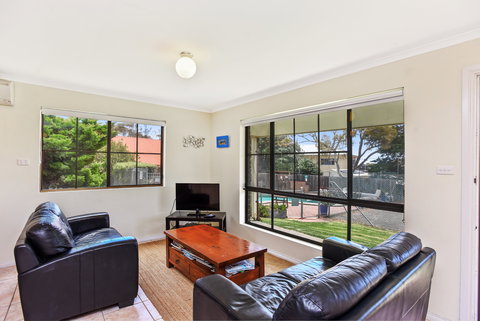 Unit 3, 5-/ Surf Avenue, Carrickalinga - Taree Accommodation 0