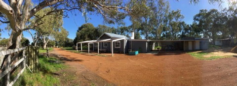 Aintree Cottage - Taree Accommodation 0