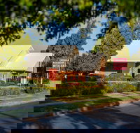 Emerald Maraboon Motor Inn - Taree Accommodation