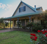 Emma's Cottage Vineyard - Taree Accommodation